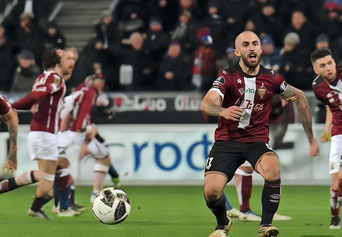 意甲保级生死战：莱切vs都灵伤病潮影响分析，科隆博与弗拉希奇对决成关键